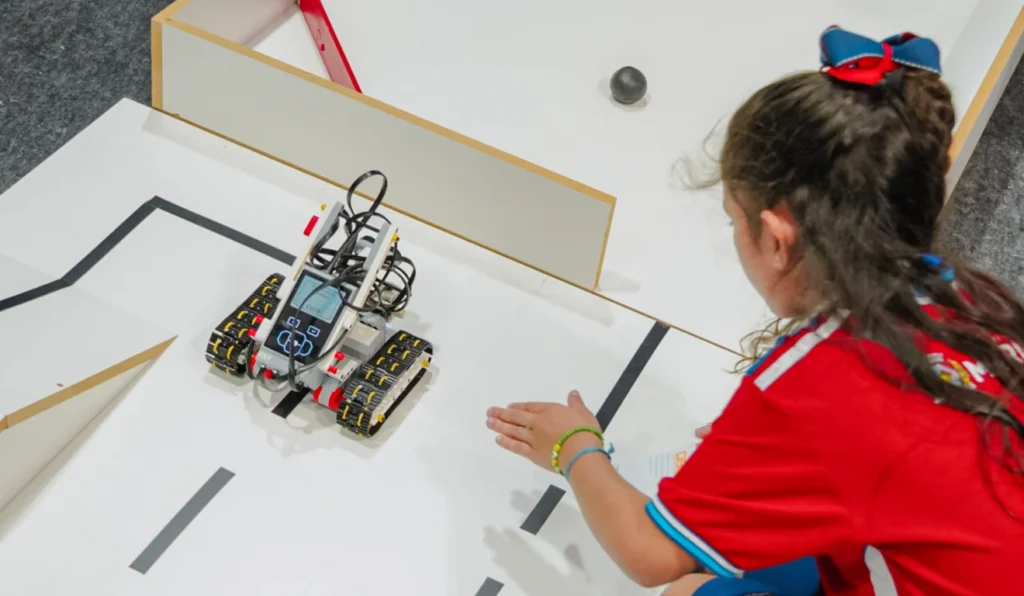 Estudantes movimentam Maricá em competição de robótica e tecnologia
